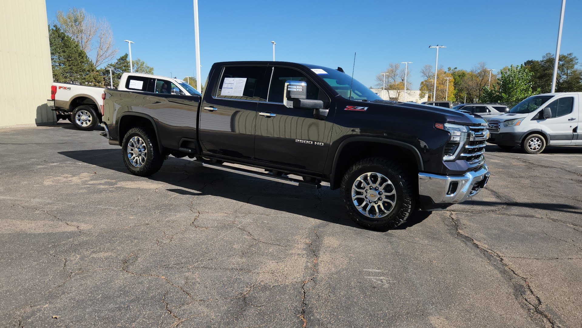 Used 2024 Chevrolet Silverado 2500 LTZ w/ LTZ Convenience Package AWD/4WD image 14