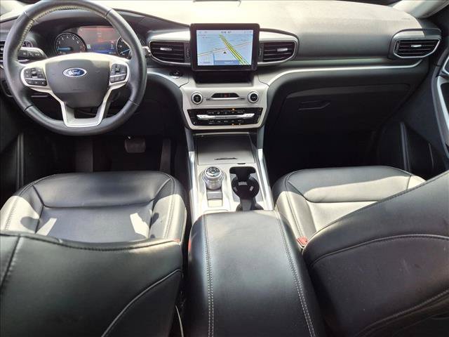 Certified 2022 Ford Explorer XLT w/ Equipment Group 202A RWD image 16