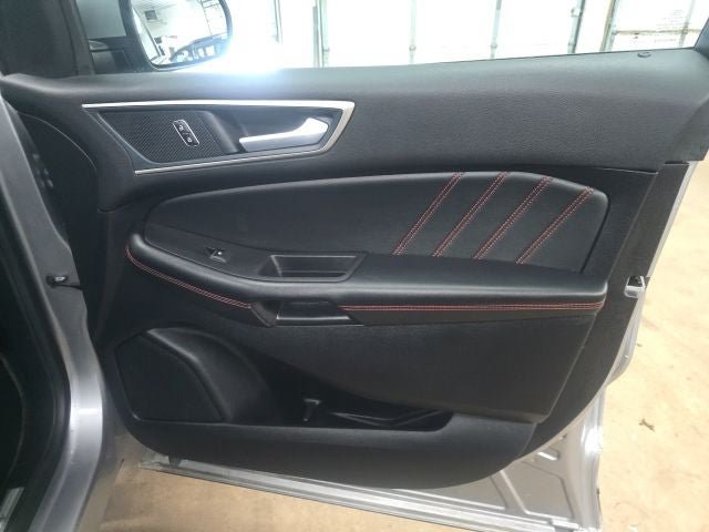Certified 2024 Ford Edge ST-Line AWD/4WD image 6