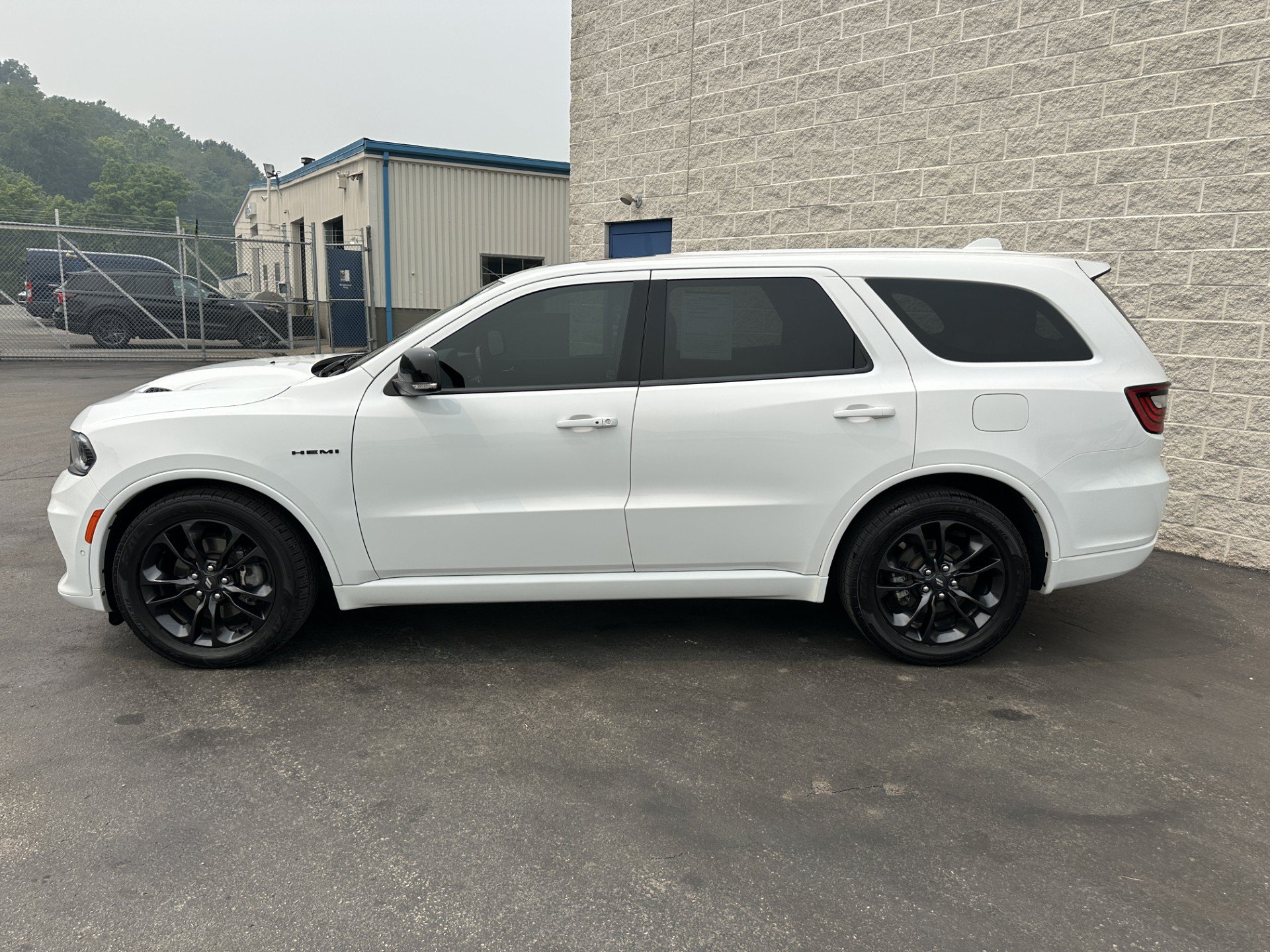 Used 2021 Dodge Durango R/T w/ Blacktop Package AWD/4WD image 4