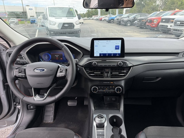 Certified 2022 Ford Escape SEL w/ SEL Stealth AWD Package image 21