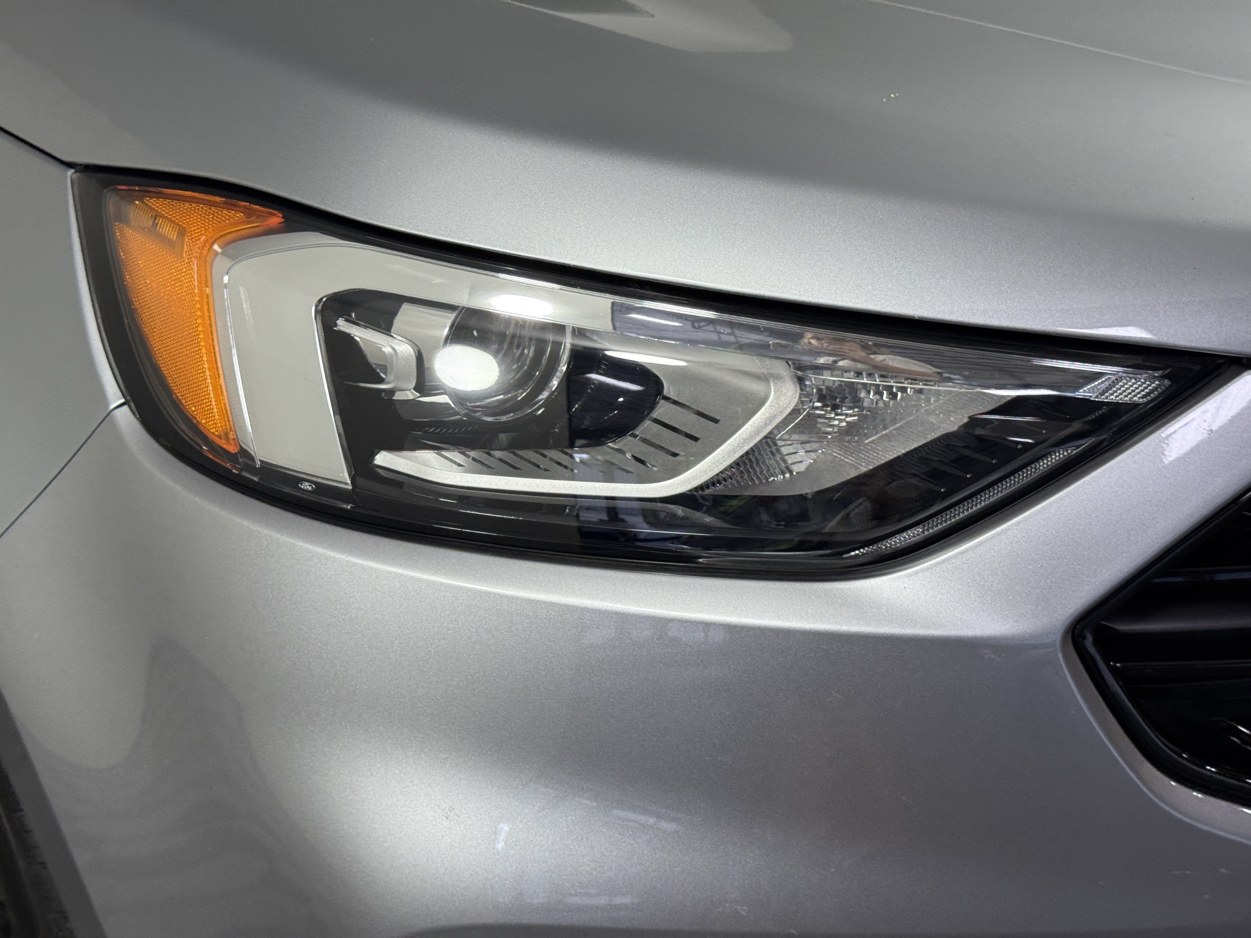 Certified 2023 Ford Edge SE w/ Black Appearance Package AWD/4WD image 7