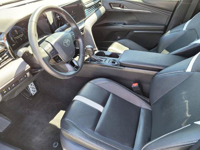 Used 2025 Toyota Camry SE w/ Multimedia Upgrade Package FWD image 15