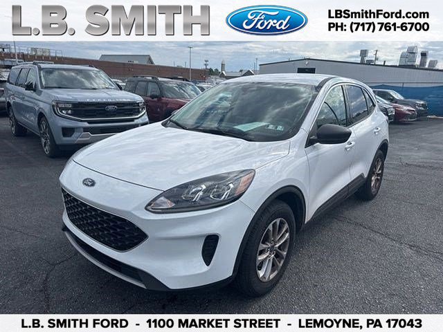 Certified 2022 Ford Escape SE AWD/4WD image 1