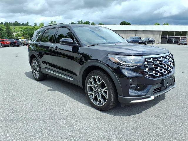 Certified 2025 Ford Explorer Platinum w/ Ultimate Package AWD/4WD image 6