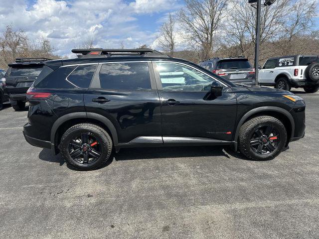 Used 2025 Nissan Rogue SV w/ Rock Creek Premium Package image 2