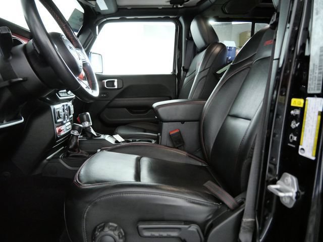 Used 2023 Jeep Wrangler Unlimited Rubicon w/ Cold Weather Group AWD/4WD image 17