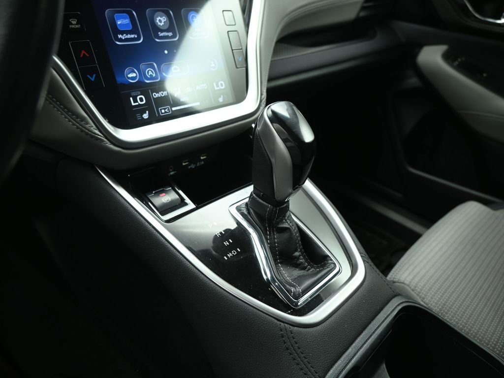 Used 2021 Subaru Outback Premium image 41