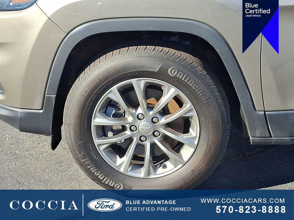 Used 2019 Jeep Cherokee Latitude Plus image 8