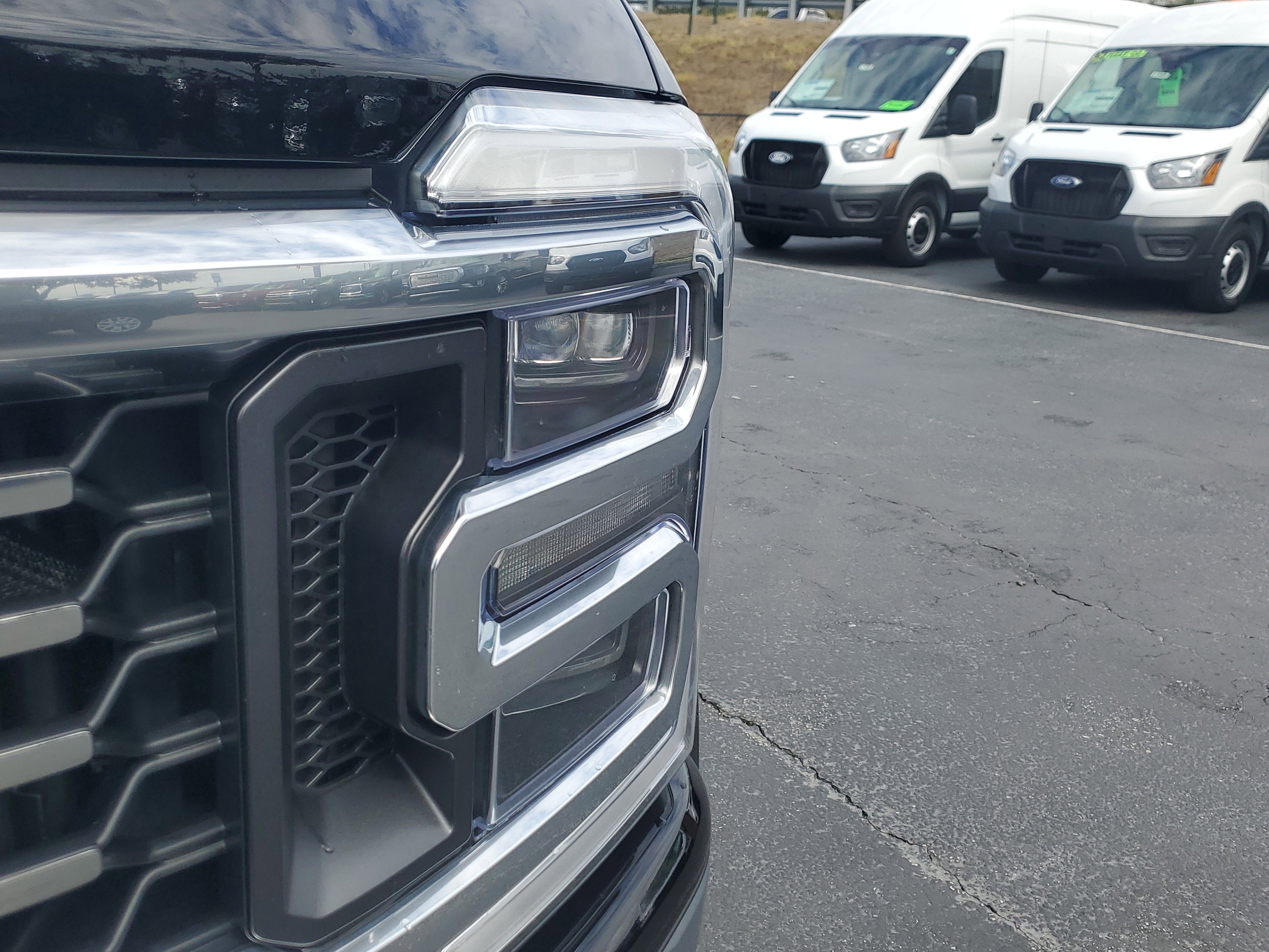 Certified 2024 Ford F450 Platinum w/ FX4 Off-Road Package image 6