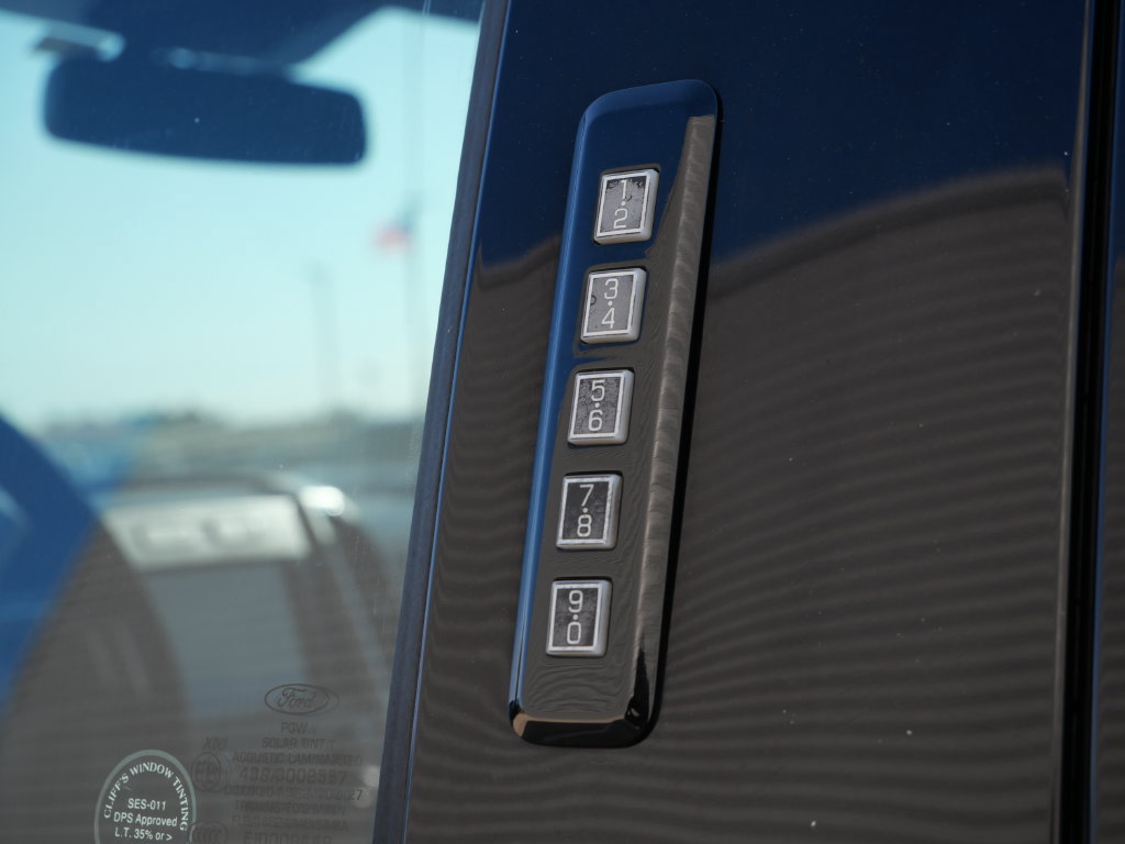 Certified 2019 Ford F150 Lariat AWD/4WD image 14