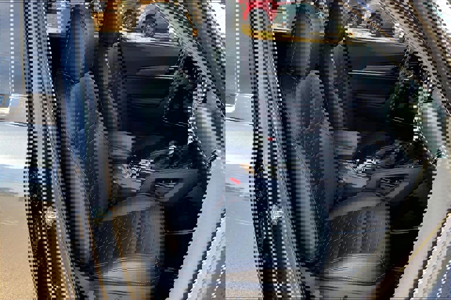 Used 2022 Kia Telluride SX w/ SX Prestige Package image 10