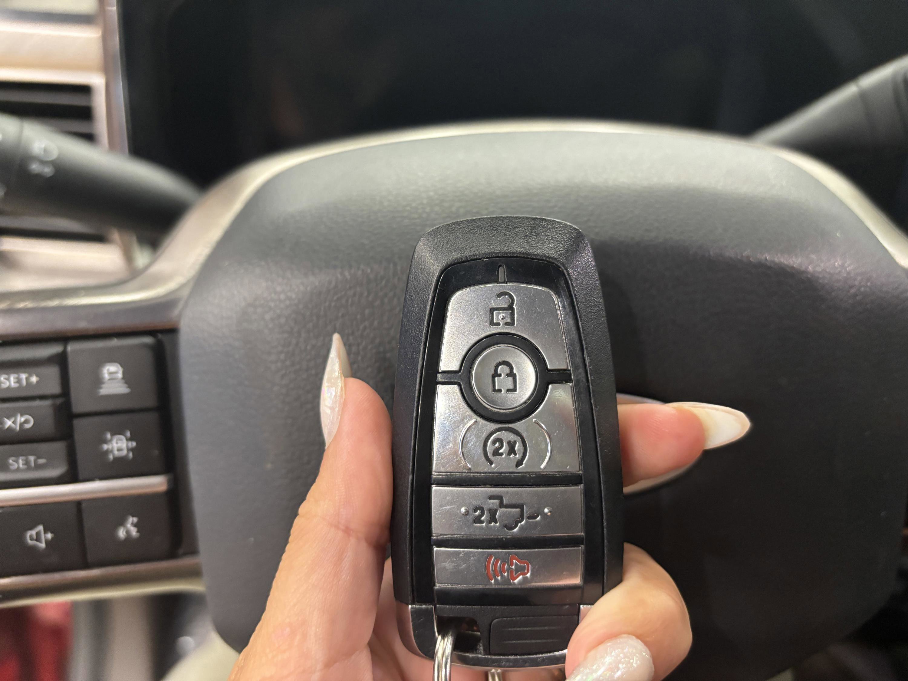 Certified 2024 Ford F350 King Ranch image 27