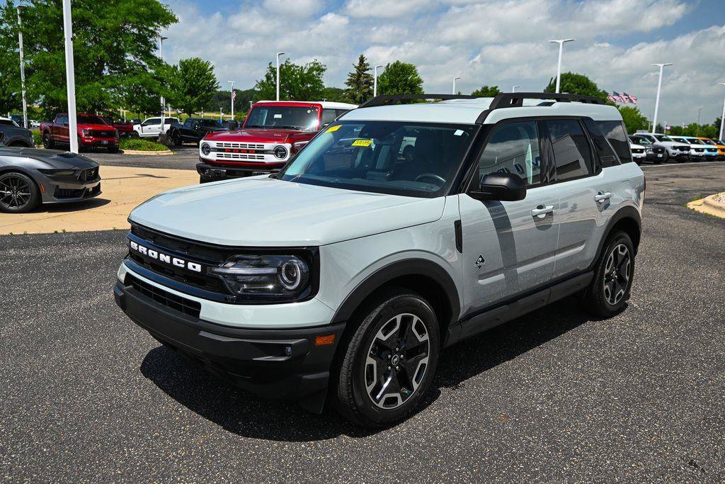 Certified 2023 Ford Bronco Sport Outer Banks AWD/4WD image 9