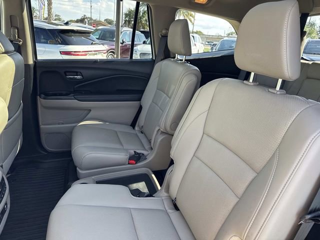 Used 2019 Honda Pilot Elite image 16