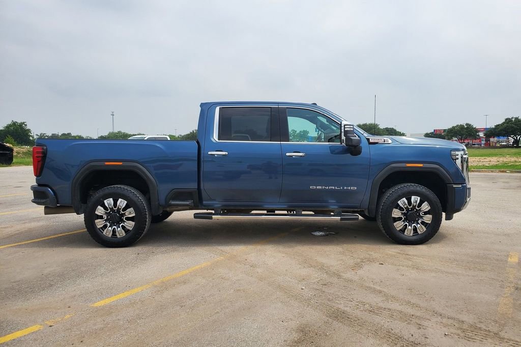 Used 2024 GMC Sierra 2500 Denali w/ Denali Reserve Package AWD/4WD image 28