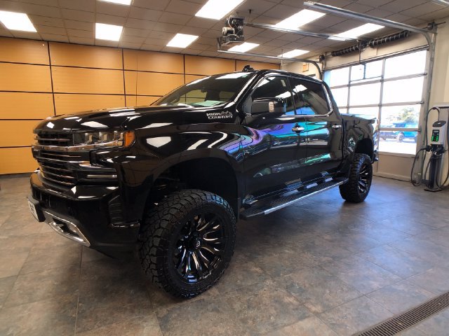 Used 2021 Chevrolet Silverado 1500 High Country w/ Technology Package AWD/4WD image 3