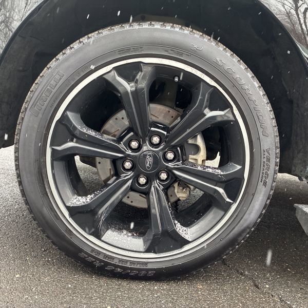 Certified 2022 Ford Expedition Max Limited image 5