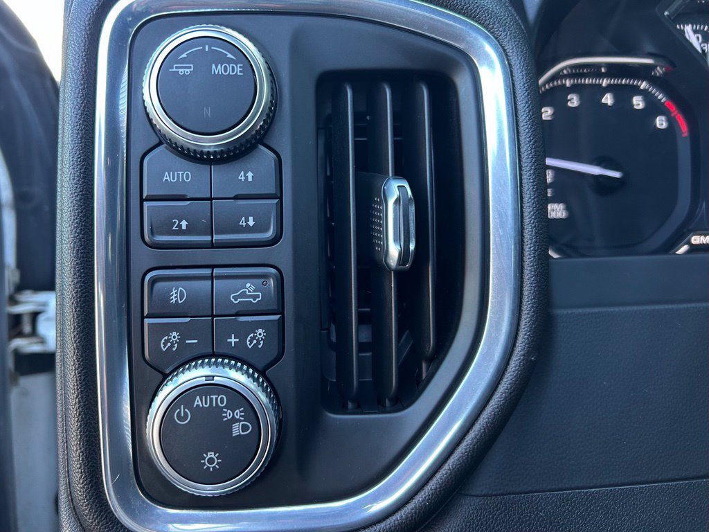 Used 2021 GMC Sierra 1500 Elevation w/ X31 Off-Road Package AWD/4WD image 16