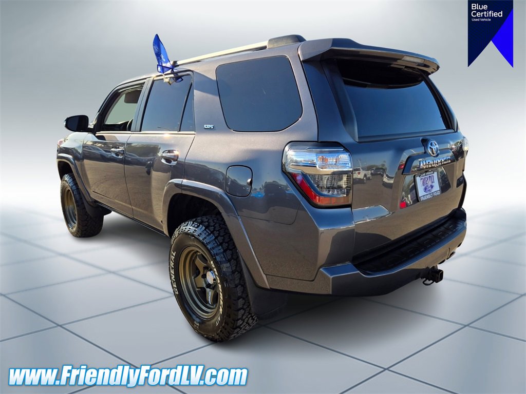 Used 2022 Toyota 4Runner SR5 Premium image 4