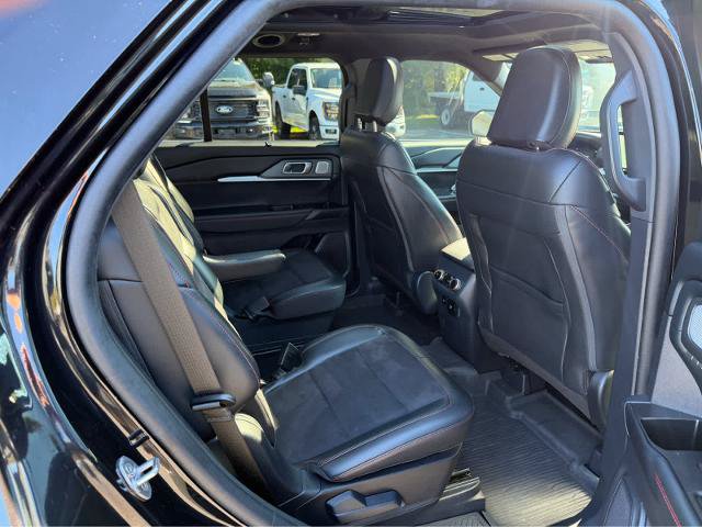 Certified 2025 Ford Explorer ST AWD/4WD image 13