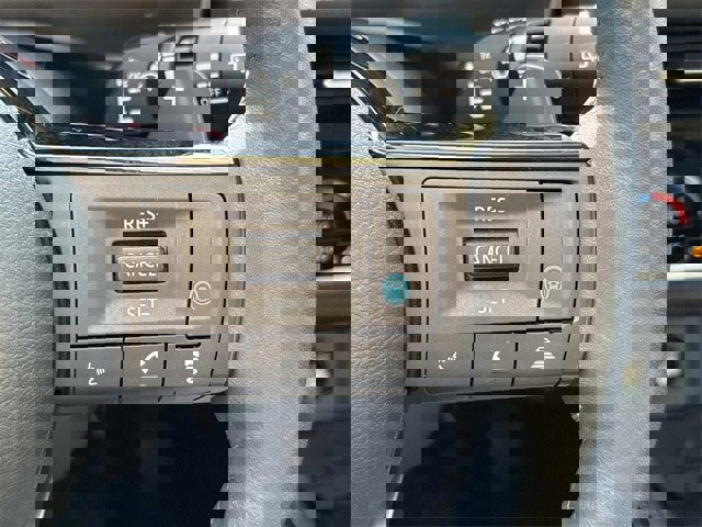 Used 2024 Nissan Rogue Platinum w/ Platinum Premium Package image 32