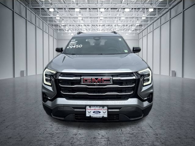 Used 2025 GMC Terrain Elevation w/ Elevation Premium Package AWD/4WD image 4