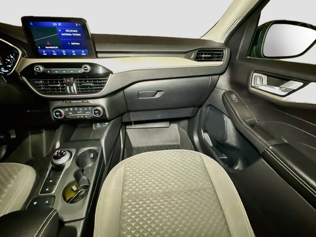 Certified 2021 Ford Escape SE w/ SE Sport Appearance Package AWD/4WD image 30