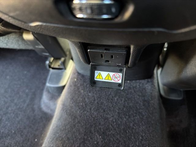 Used 2017 Jeep Cherokee Latitude w/ True North Edition image 15