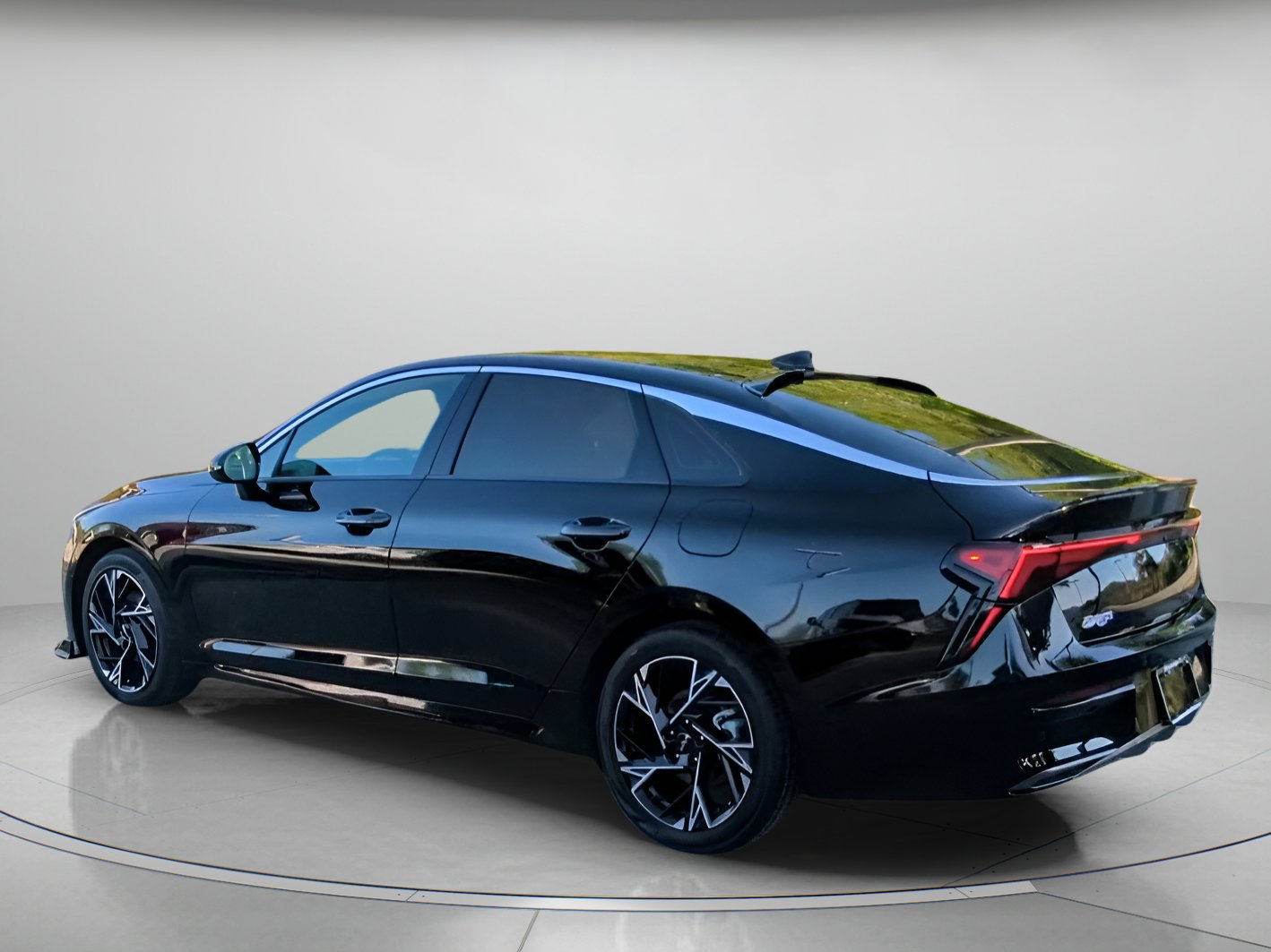 Used 2025 Kia K5 GT-Line w/ GT-Line Premium Package AWD/4WD image 21