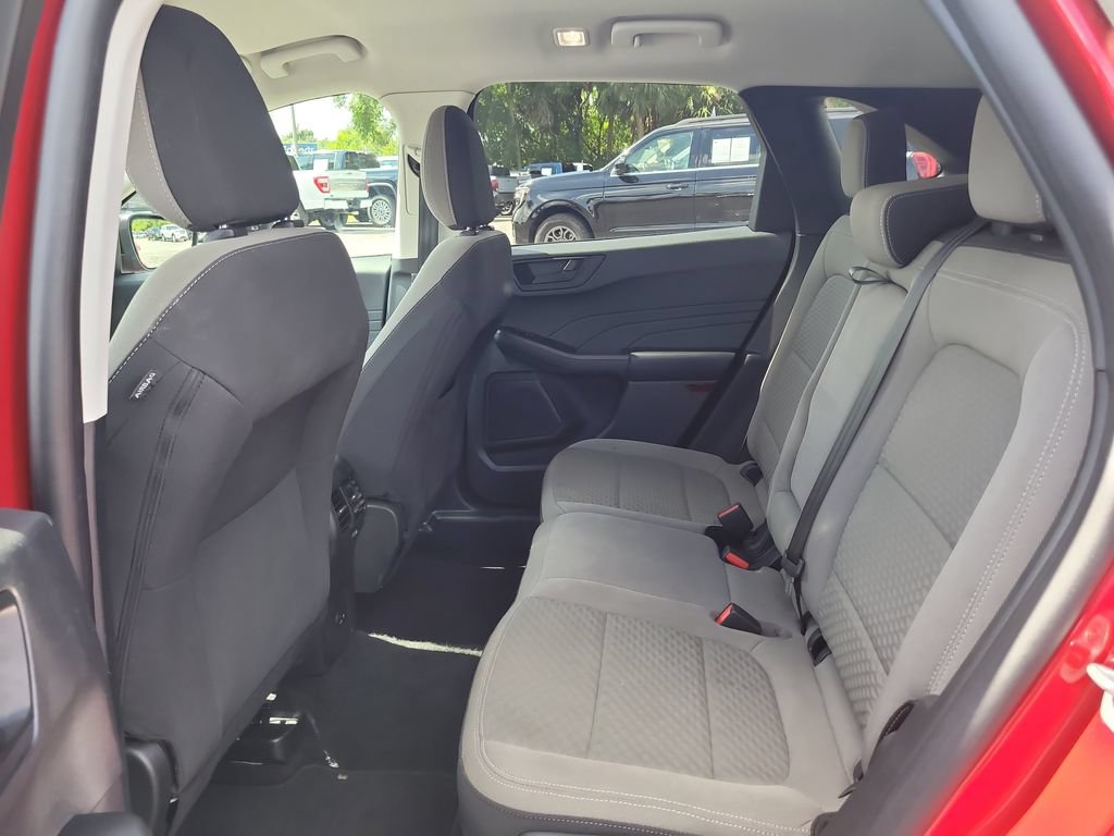 Certified 2022 Ford Escape SE w/ SE Sport Appearance Package FWD image 11