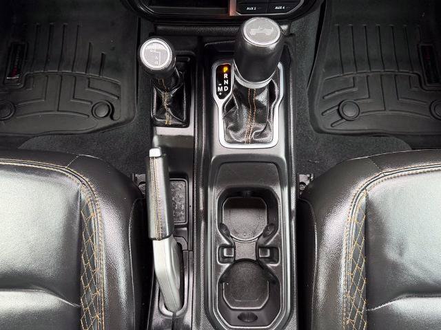 Used 2022 Jeep Wrangler Unlimited Sahara AWD/4WD image 17