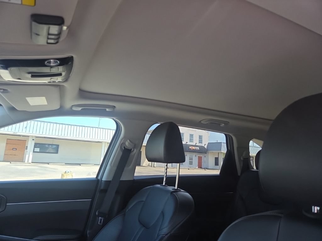 Used 2025 Kia Sorento S w/ Panoramic Sunroof Package FWD image 23