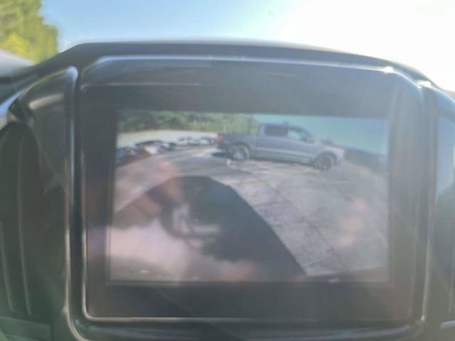 Used 2019 Chevrolet Traverse LT FWD image 29