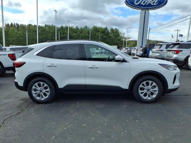 Certified 2023 Ford Escape Active w/ Tech Pack #2 AWD/4WD image 2