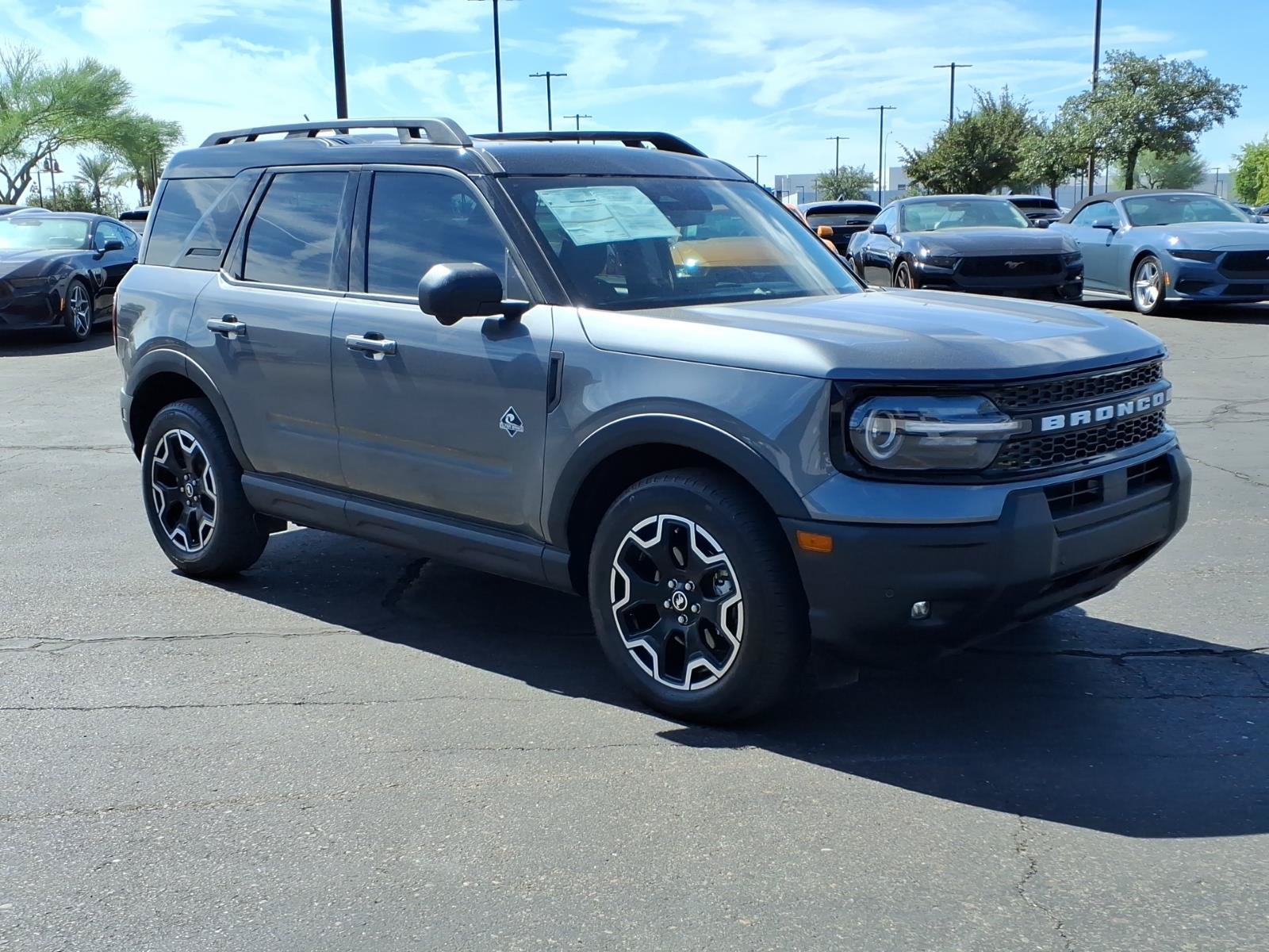 Certified 2025 Ford Bronco Sport Outer Banks w/ Outer Banks Tech Package+ AWD/4WD image 8