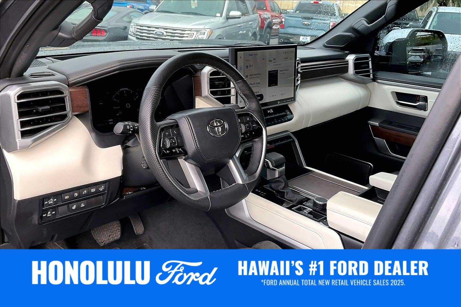 Used 2024 Toyota Tundra Capstone AWD/4WD image 2