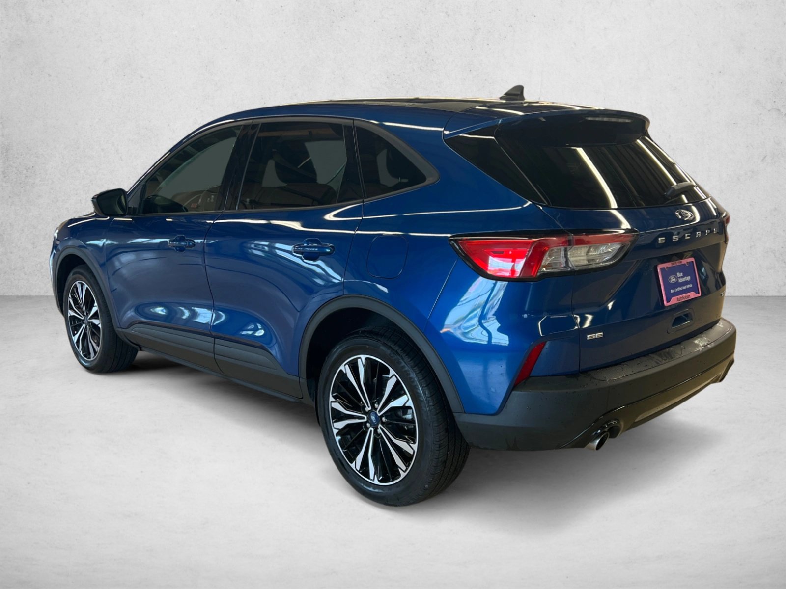 Certified 2022 Ford Escape SE w/ SE Sport Appearance Package AWD/4WD image 7
