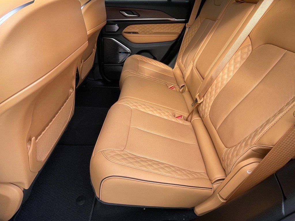 Used 2022 Jeep Grand Cherokee Summit w/ Luxury Tech Group V image 13