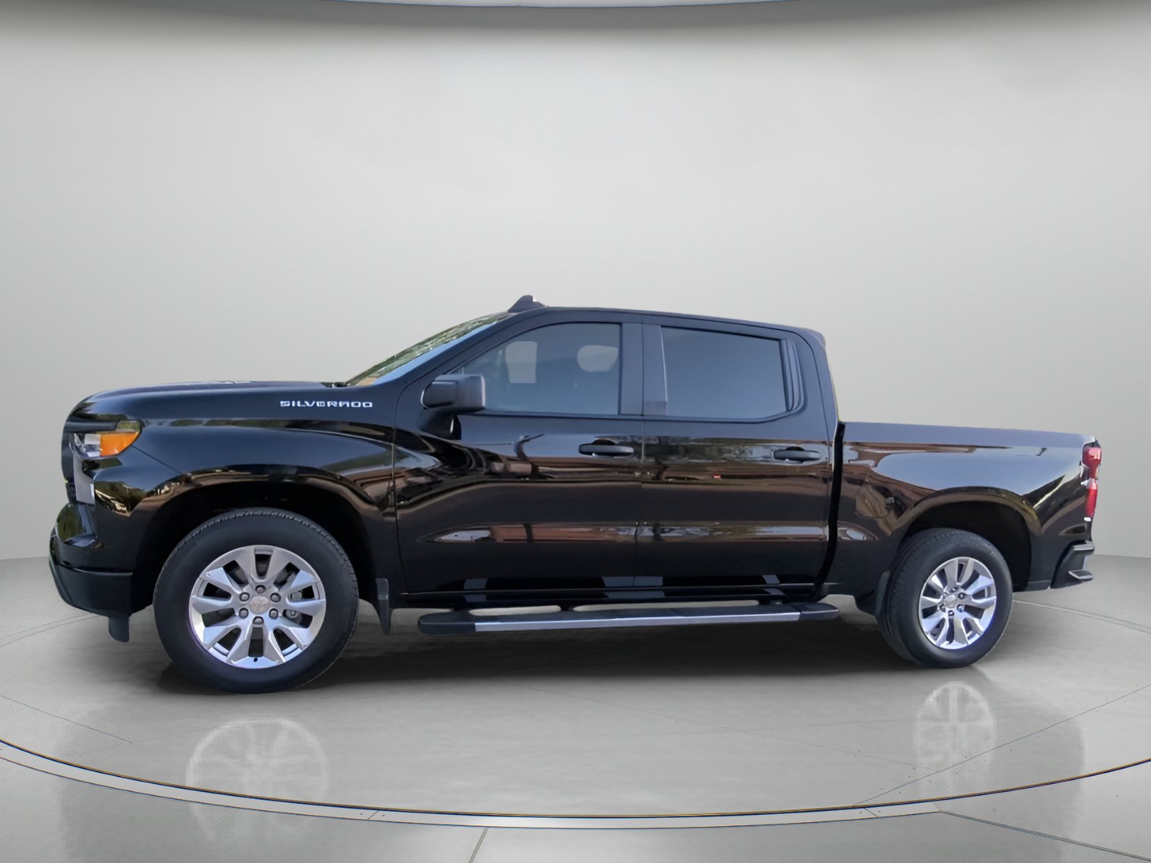 Used 2024 Chevrolet Silverado 1500 Custom RWD image 12