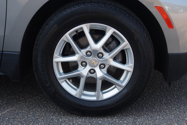 Used 2024 Chevrolet Equinox LS w/ LS Convenience Package FWD image 9