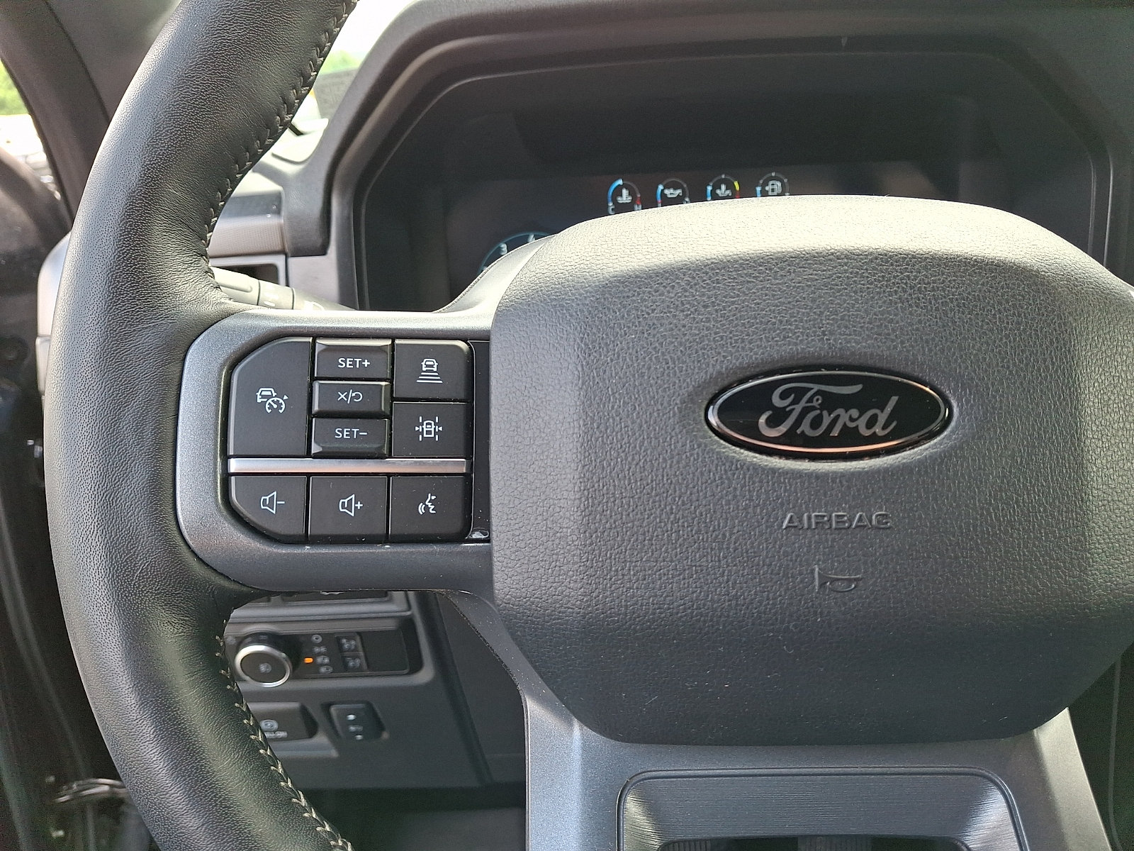 Certified 2024 Ford F150 Lariat w/ Equipment Group 502A High AWD/4WD image 22
