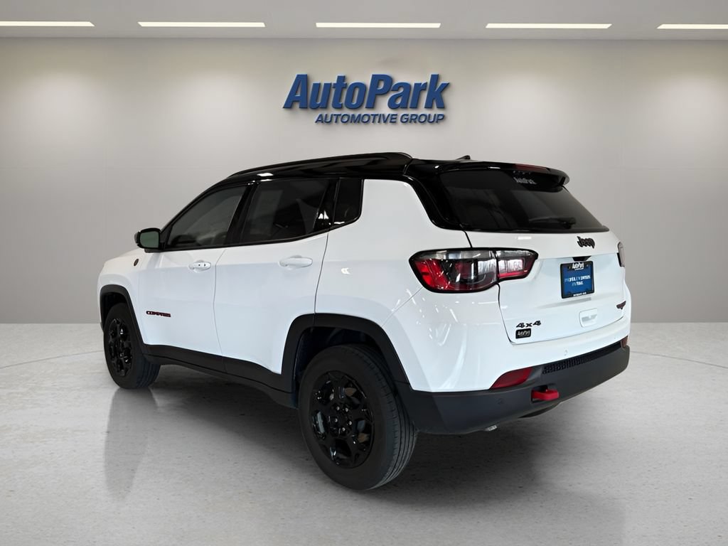 Used 2024 Jeep Compass Trailhawk AWD/4WD image 8