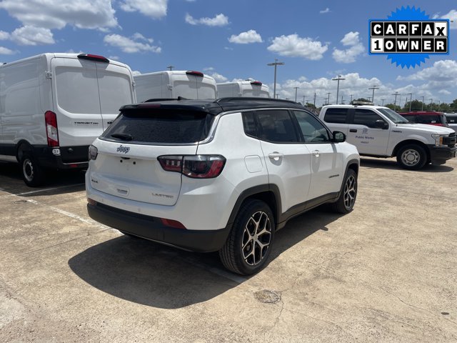 Used 2024 Jeep Compass Limited AWD/4WD image 3