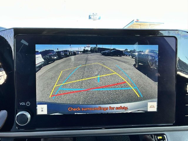 Used 2025 Toyota Camry SE FWD image 24