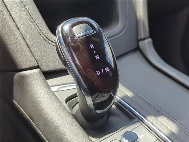Used 2023 Cadillac XT5 Premium Luxury w/ Technology Package FWD image 11