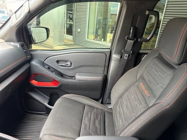 Used 2023 Nissan Frontier PRO-4X w/ Pro Convenience Package AWD/4WD image 29