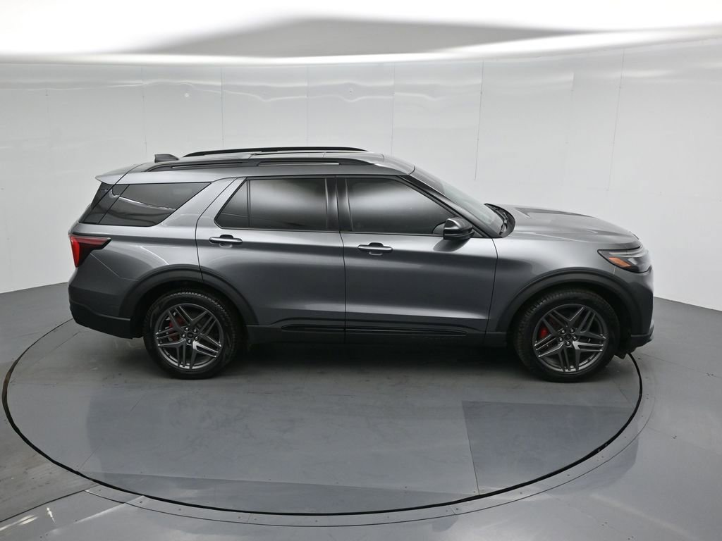 Certified 2025 Ford Explorer ST w/ Sun And Sound Package AWD/4WD image 44