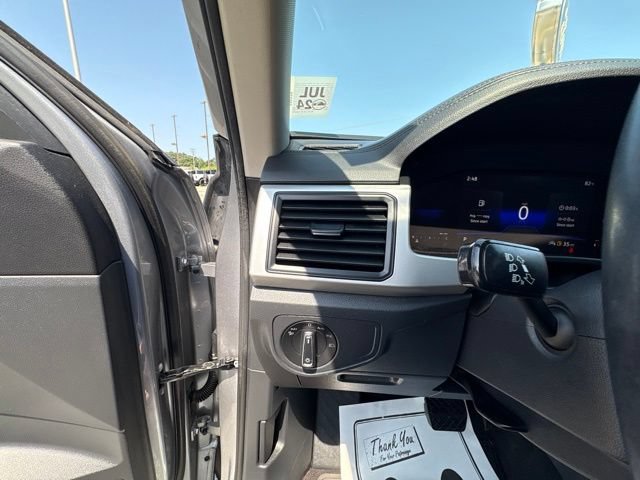 Used 2022 Volkswagen Atlas SE FWD image 16