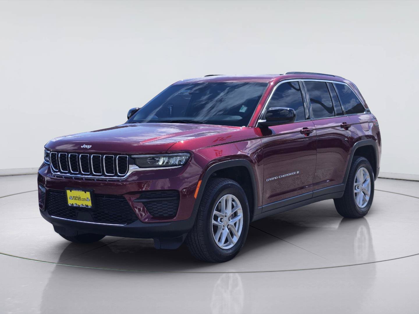 Used 2025 Jeep Grand Cherokee Laredo X